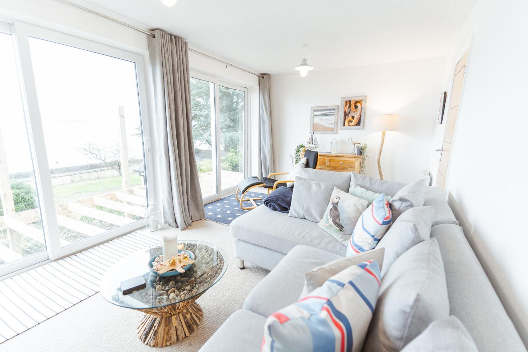 Watersedge Retreat, Views, Sunsets, Dogs Welcome Sandside  ภายนอก รูปภาพ